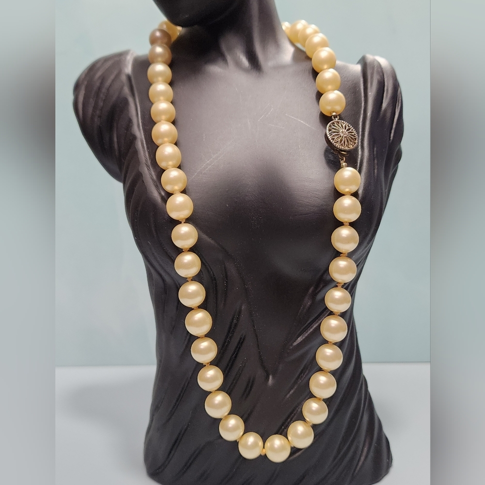 Vintage Cultured Pearl and Sterling Necklace